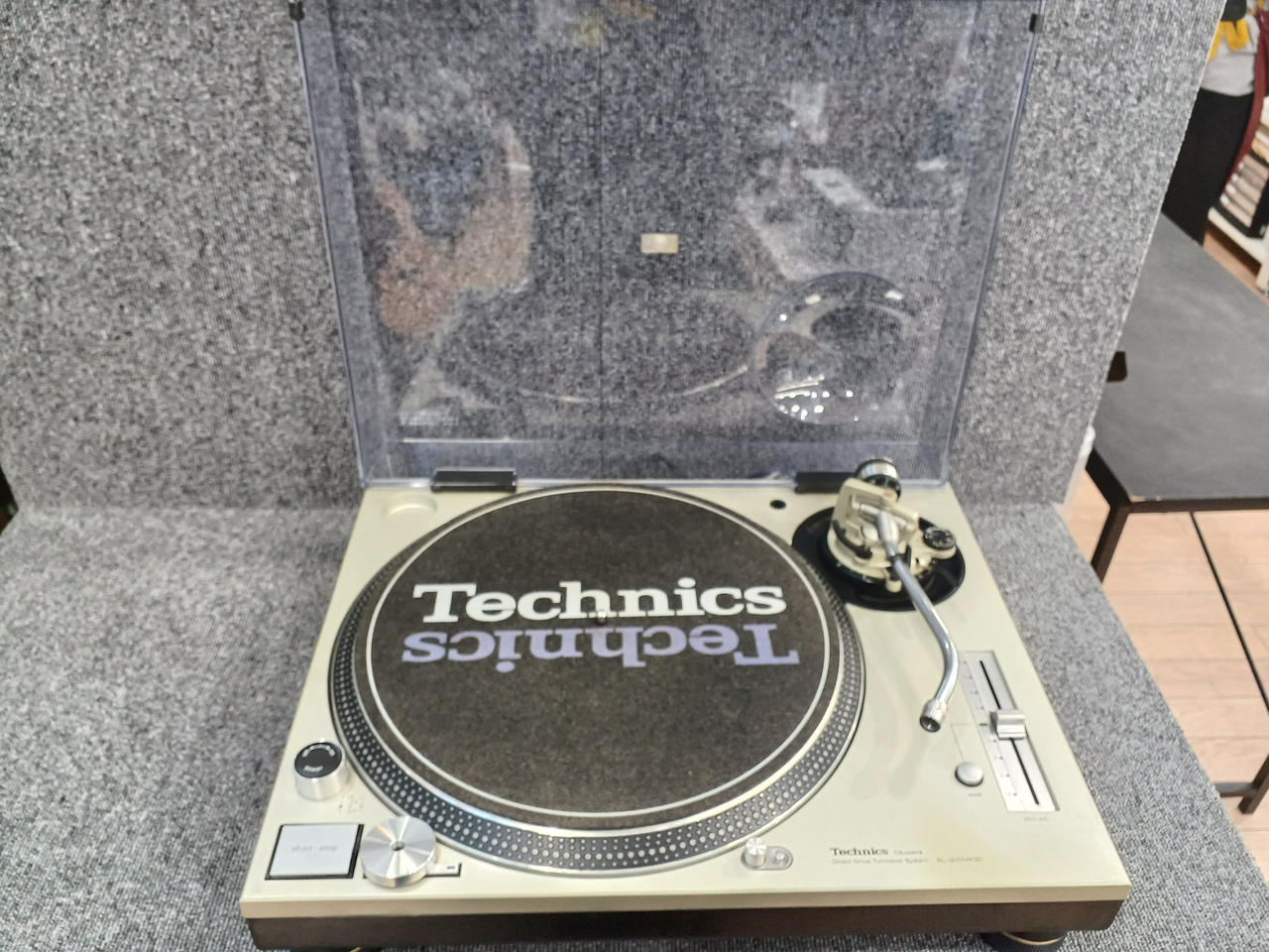 Technics sl1200 mk3d ターンテーブル technics sl-1200 MK3D 二台