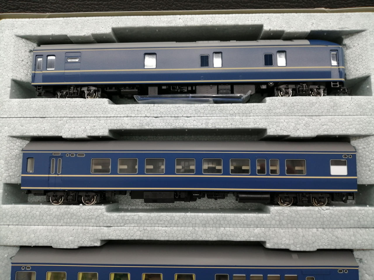 KATO HO 3-504 20系 特急形寝台客車 4両基本セット Amazon | KATO HO