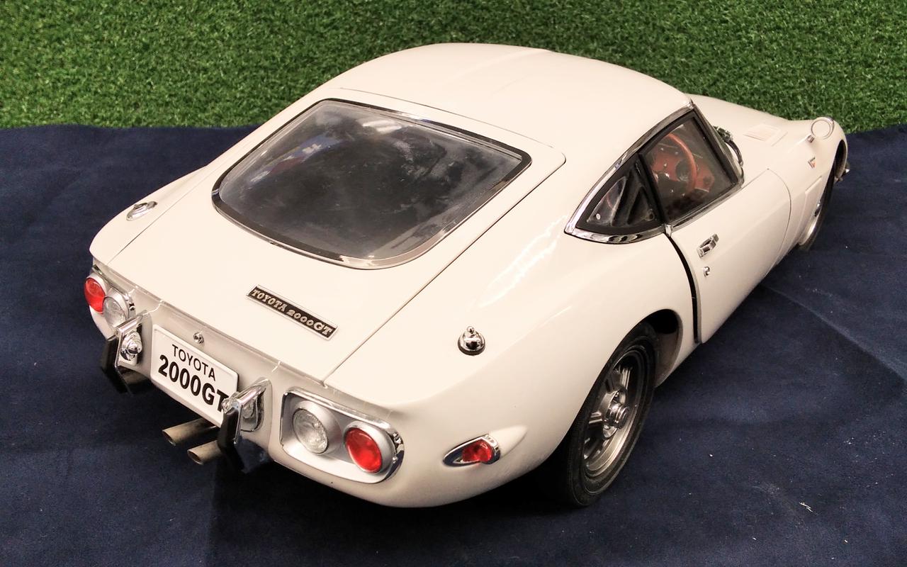 ディアゴスティーニ(DeAGOSTINI )|TOYOTA 2000GT 1/10 モデルカー