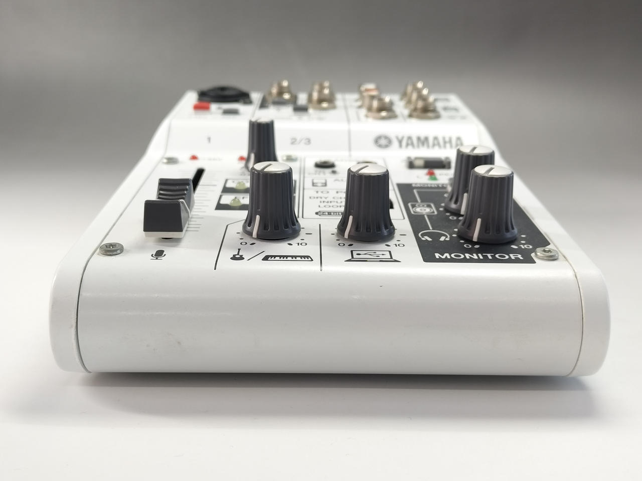 YAMAHA AG03 MK2本体のみ箱入り 【超美品】YAMAHA AG03MK2（純正箱