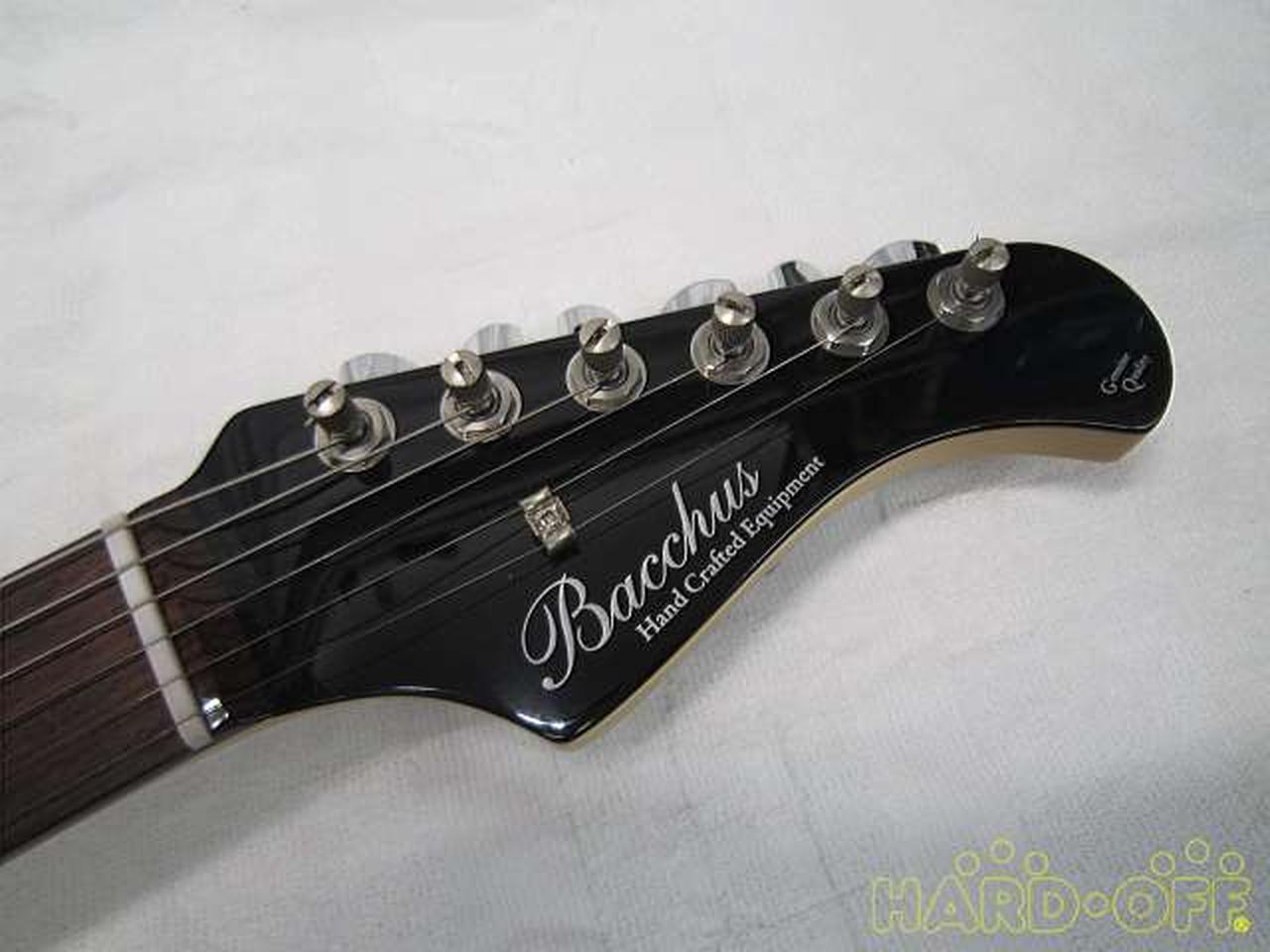 最終値下げ。バッカスストラトキャスター 美品 最終値下げ】Bacchus