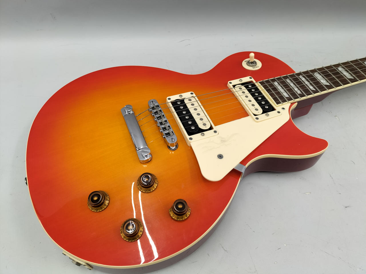 メンテ済⭐︎ BUSKER'S BLS300 レスポールタイプ サンバースト メンテ