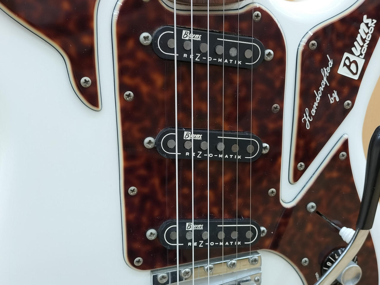 Burns Deja Vu エレキギター バーンズ Burns バーンズ/楽器｜REXT