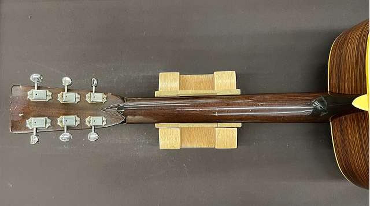 Tokai Cats Eyes CE-400アコースティックギターハードケース付 Cat's