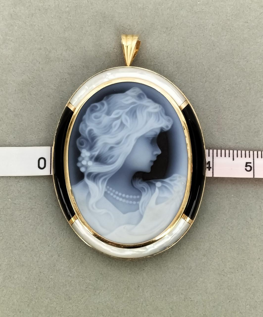 オファー K18 シェルカメオ ペンダント KWS-03 【チロ・フレイシア