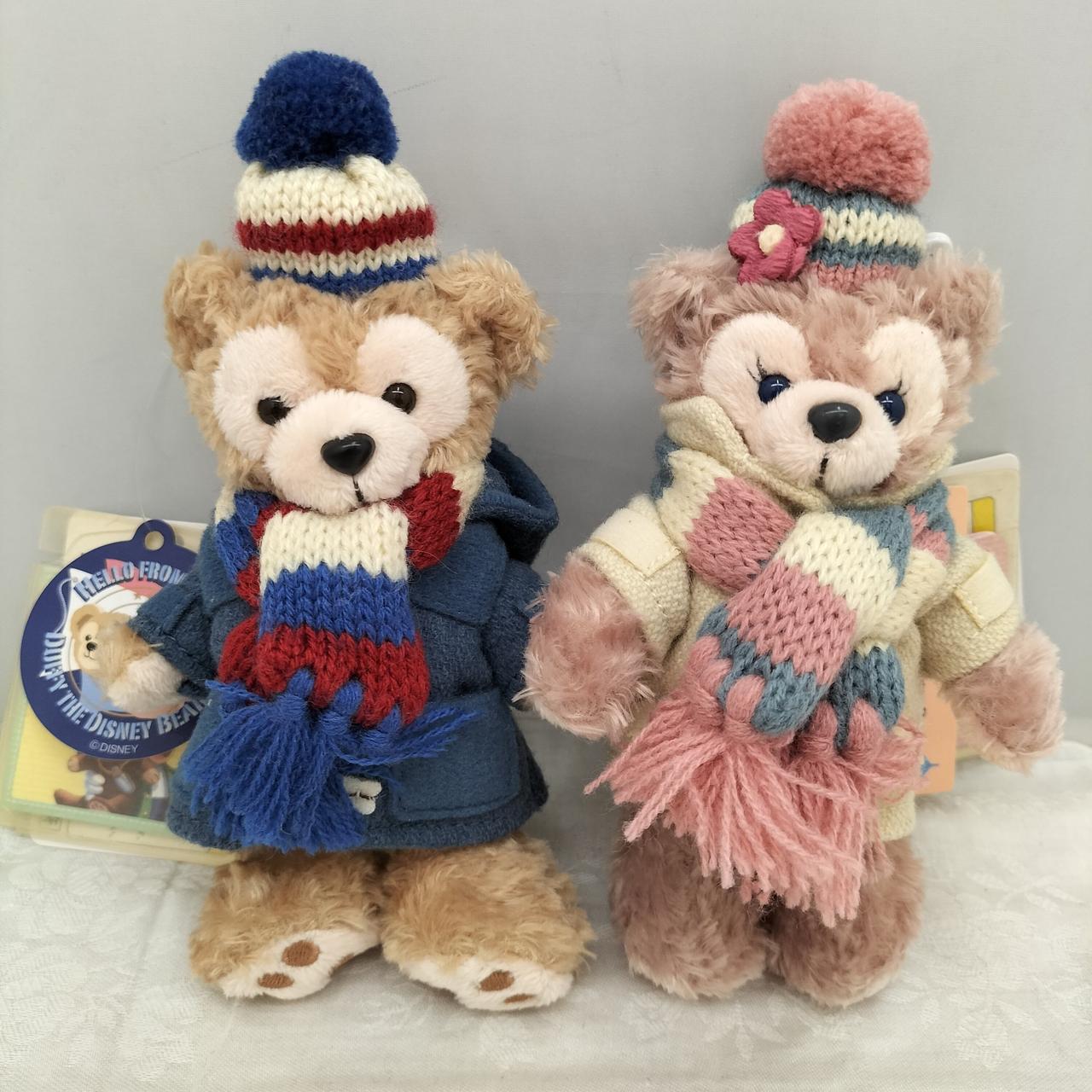 新品・美品】ダッフィー シェリーメイ ジェラトーニ ぬいぐるみバッジ