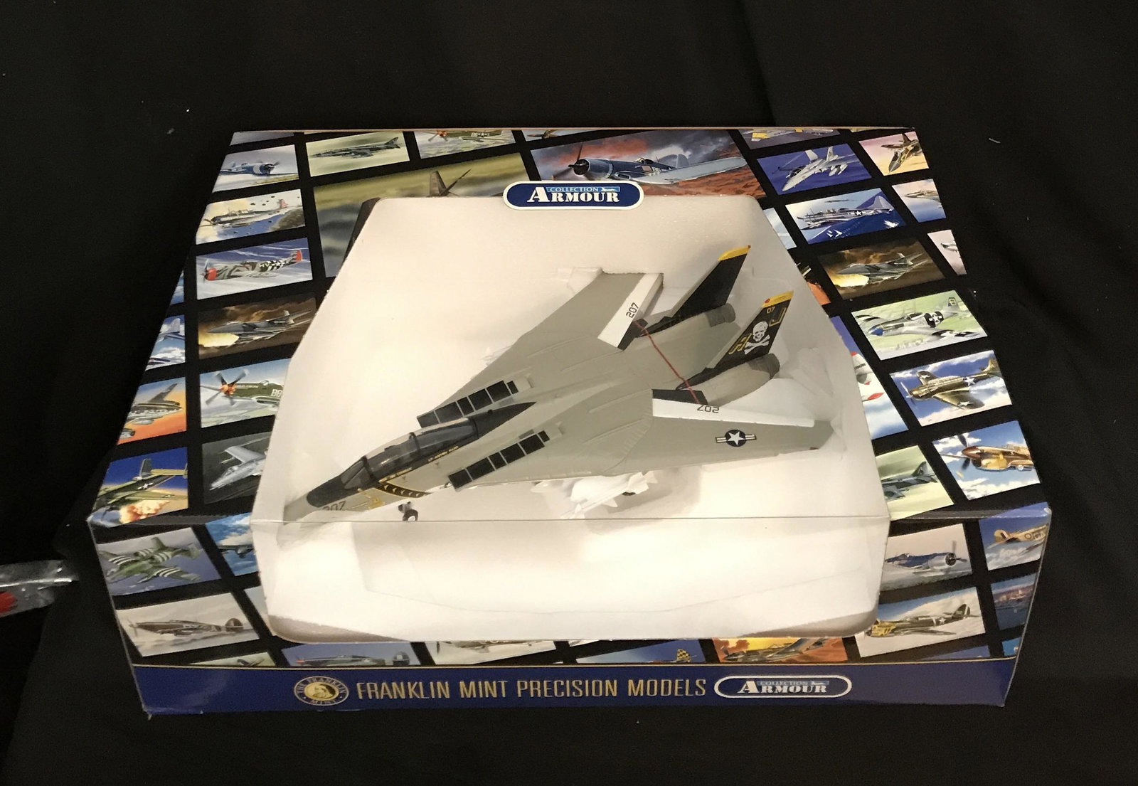 1/48 フランクリンミント F14 トムキャット 戦闘機 ARMOUR Amazon