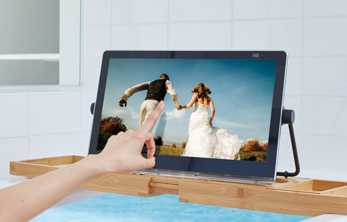 お風呂でリラックスしながらテレビ三昧！ | 4K液晶・有機ELテレビ