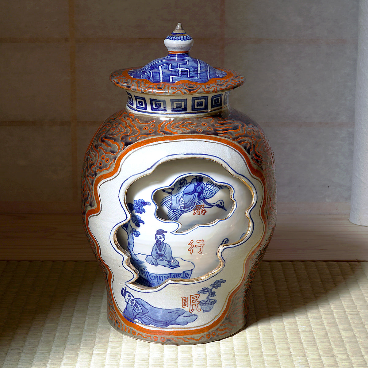 究極の美◼️蔵から超可愛らしい西洋アンティークの水瓶、花瓶が出て来