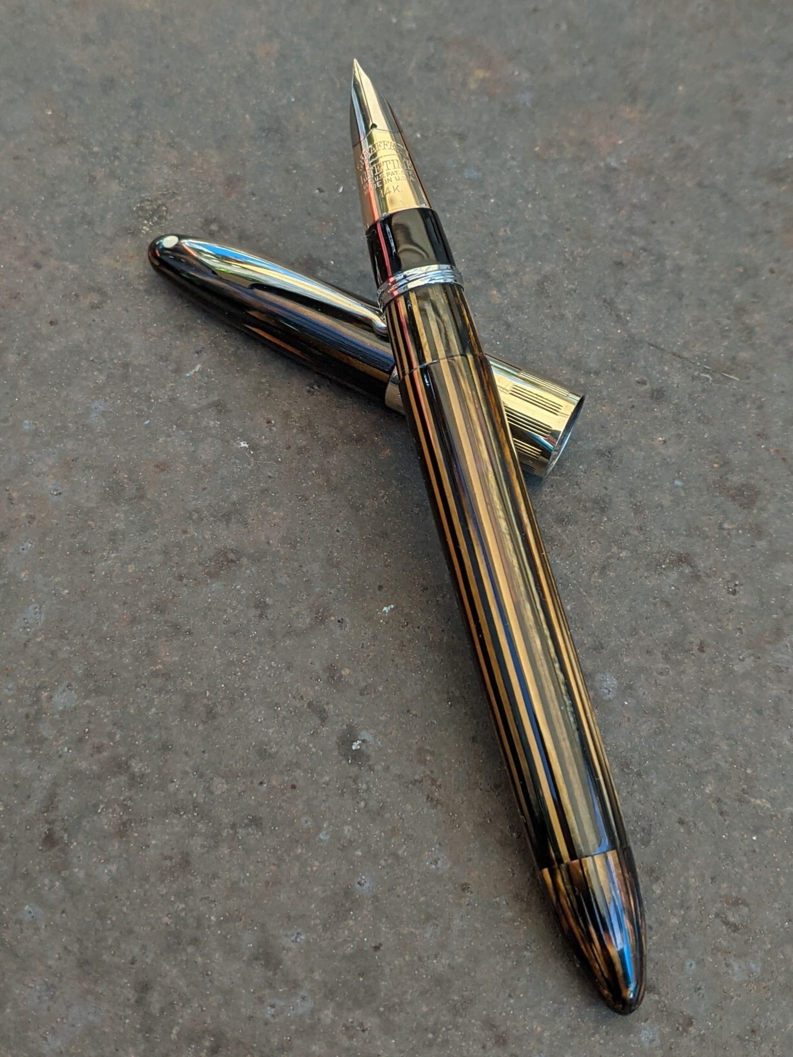 1942 Golden Brown Sheaffer Triumph - XF nib – Paper Wants A Pen