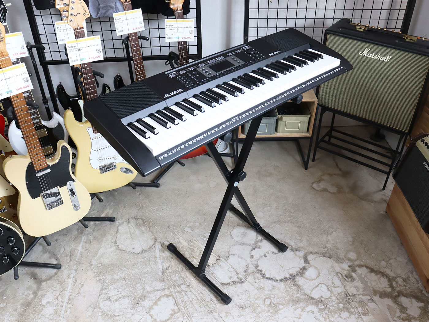 中古】Alesis Melody61 キーボード スタンド イス付属 - 神奈川県の
