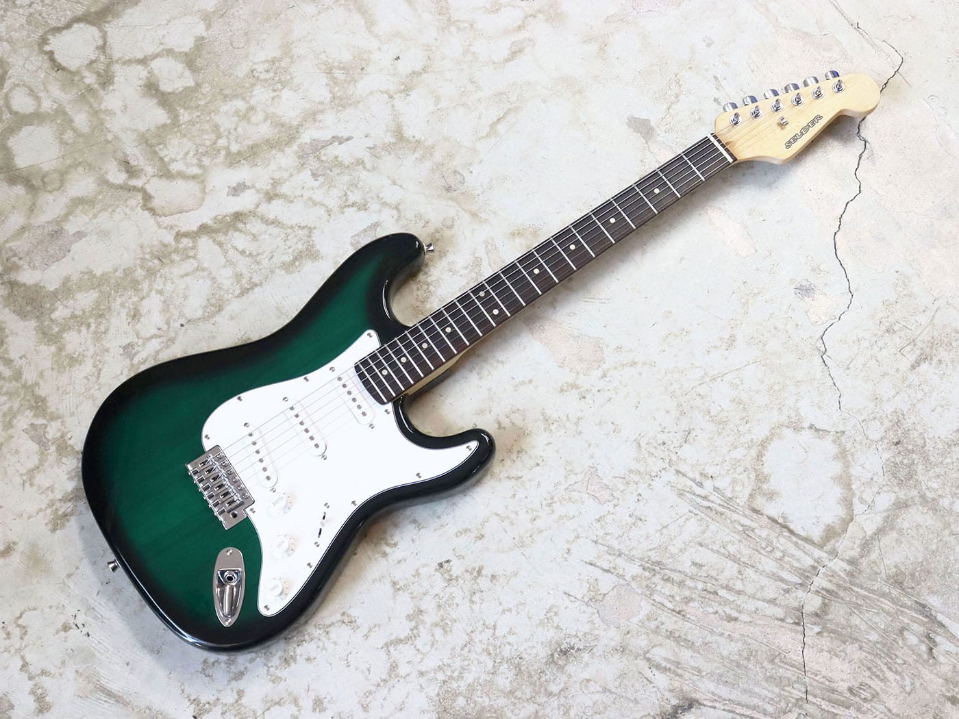 Selder ストラト型 (8点セット) Amazon | SELDER セルダー エレキ