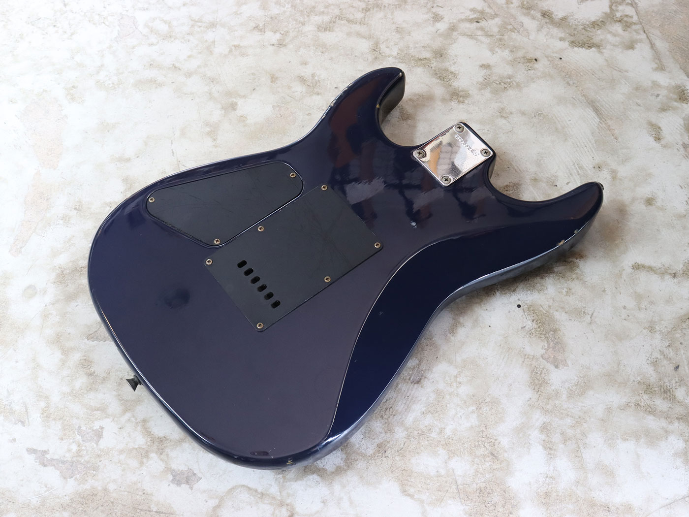 FERNANDES Limited Edition ストラトタイプ マッチングヘッド SSH 動作