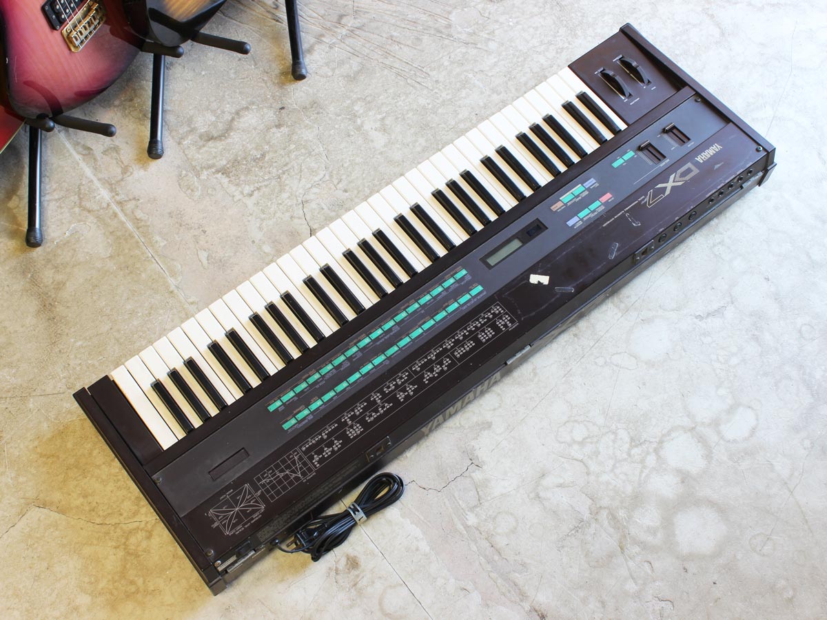 美品】YAMAHA ヤマハ シンセサイザー DX7 ハードケース付き YAMAHA