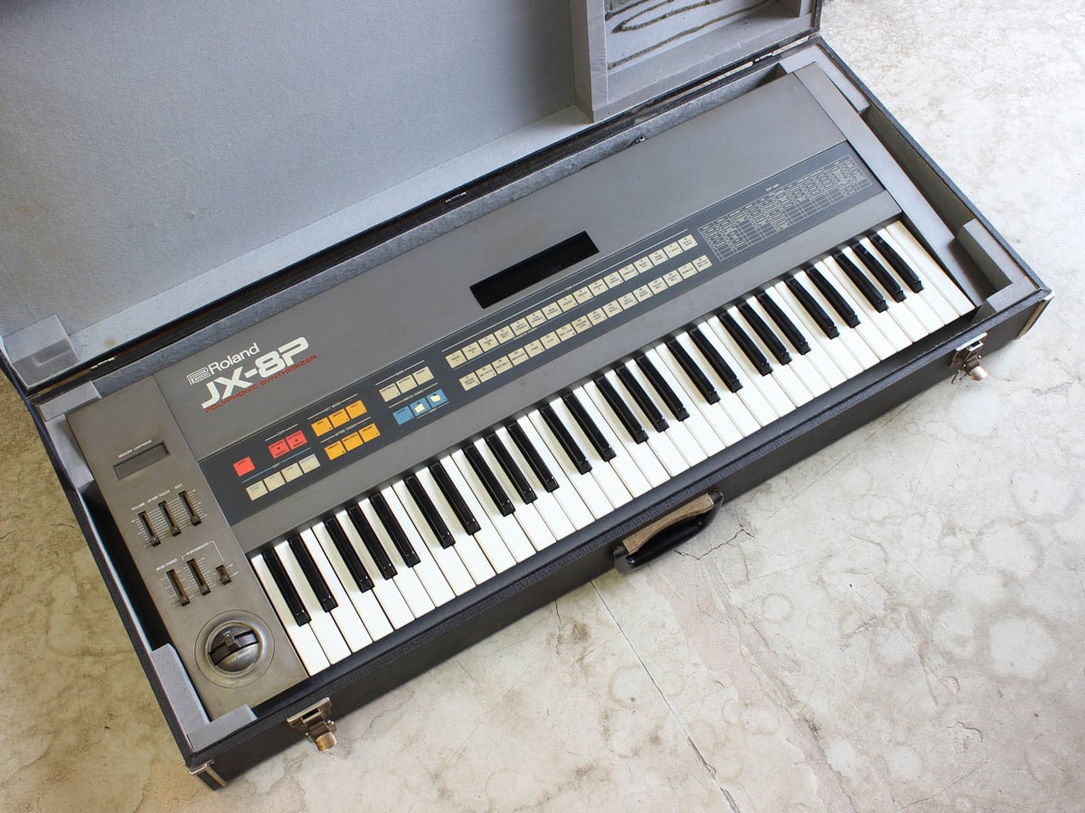 Roland JX-8P アナログシンセサイザー（ケース付き）