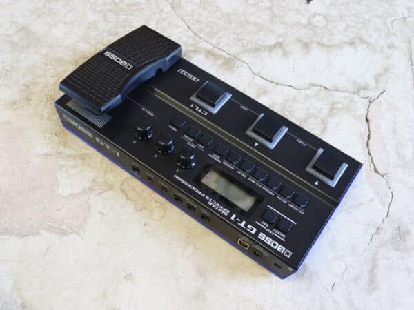 BOSS gt-1 ACアダプタ付き