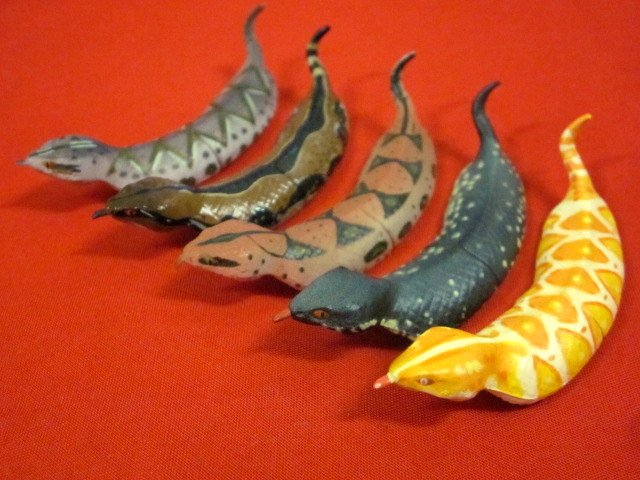 ツチノコ チョコエッグ シークレット 4種 ツチノコ チョコエッグ