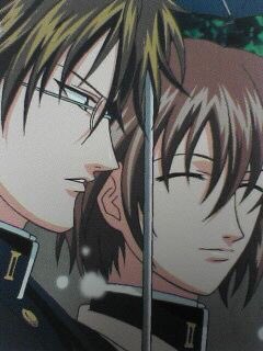 コートで学ランが隠れて．．． どこの社会人だよw お似合いすぎて