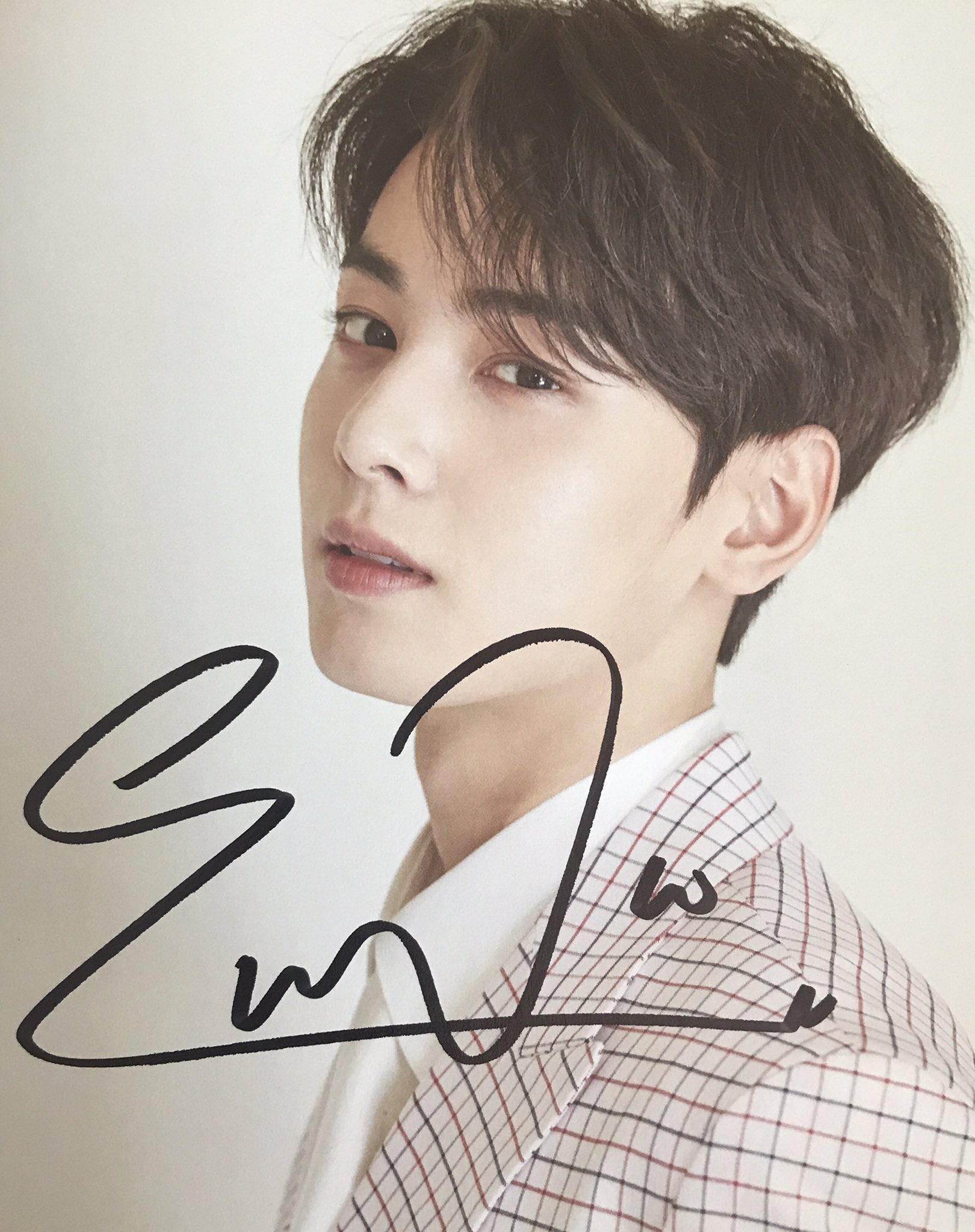 ASTRO チャウヌ サイン入りポロライド