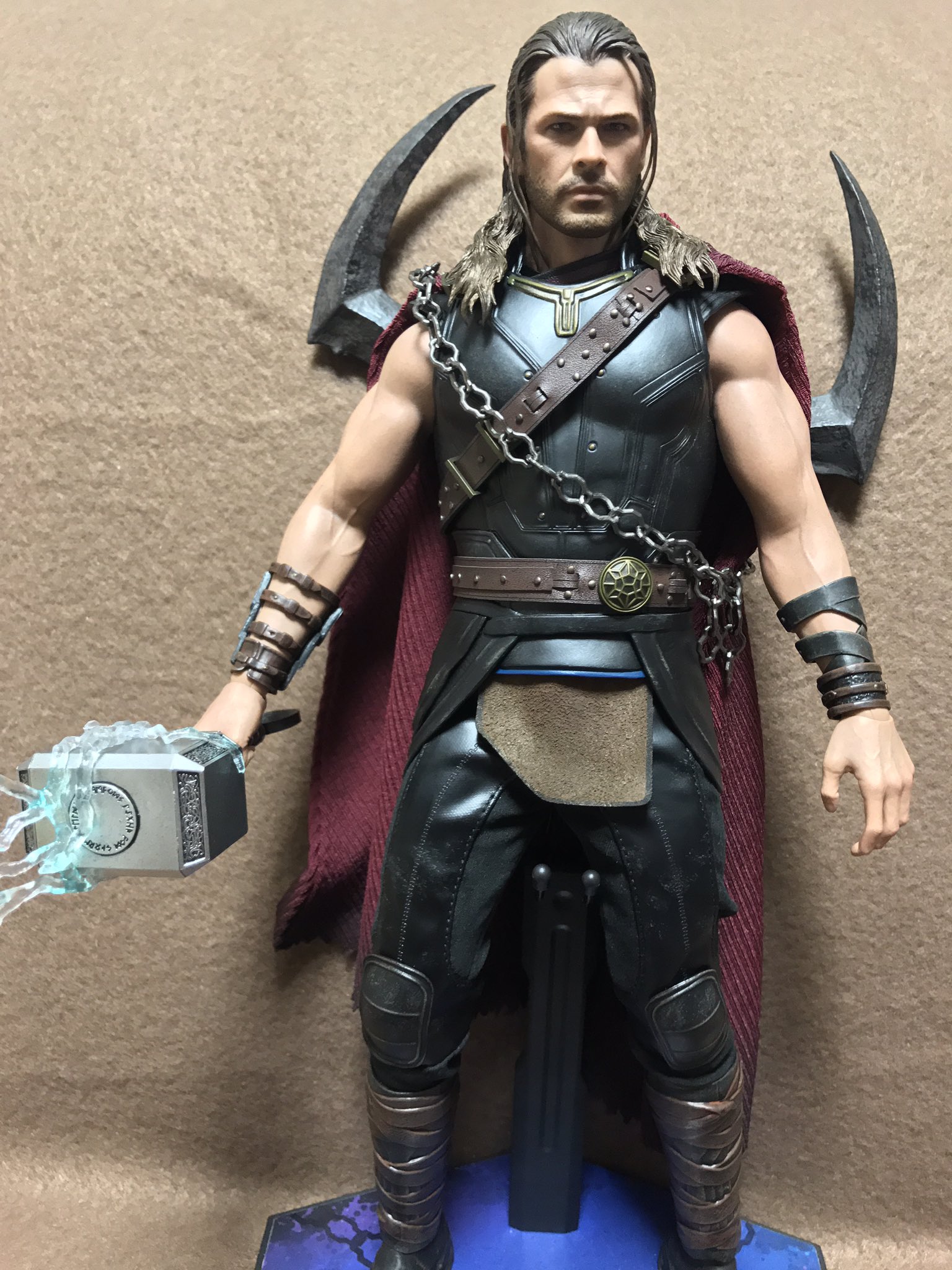 ロードウォーン版ソー コミコン限定品 ラグナロク ホットトイズ ホット