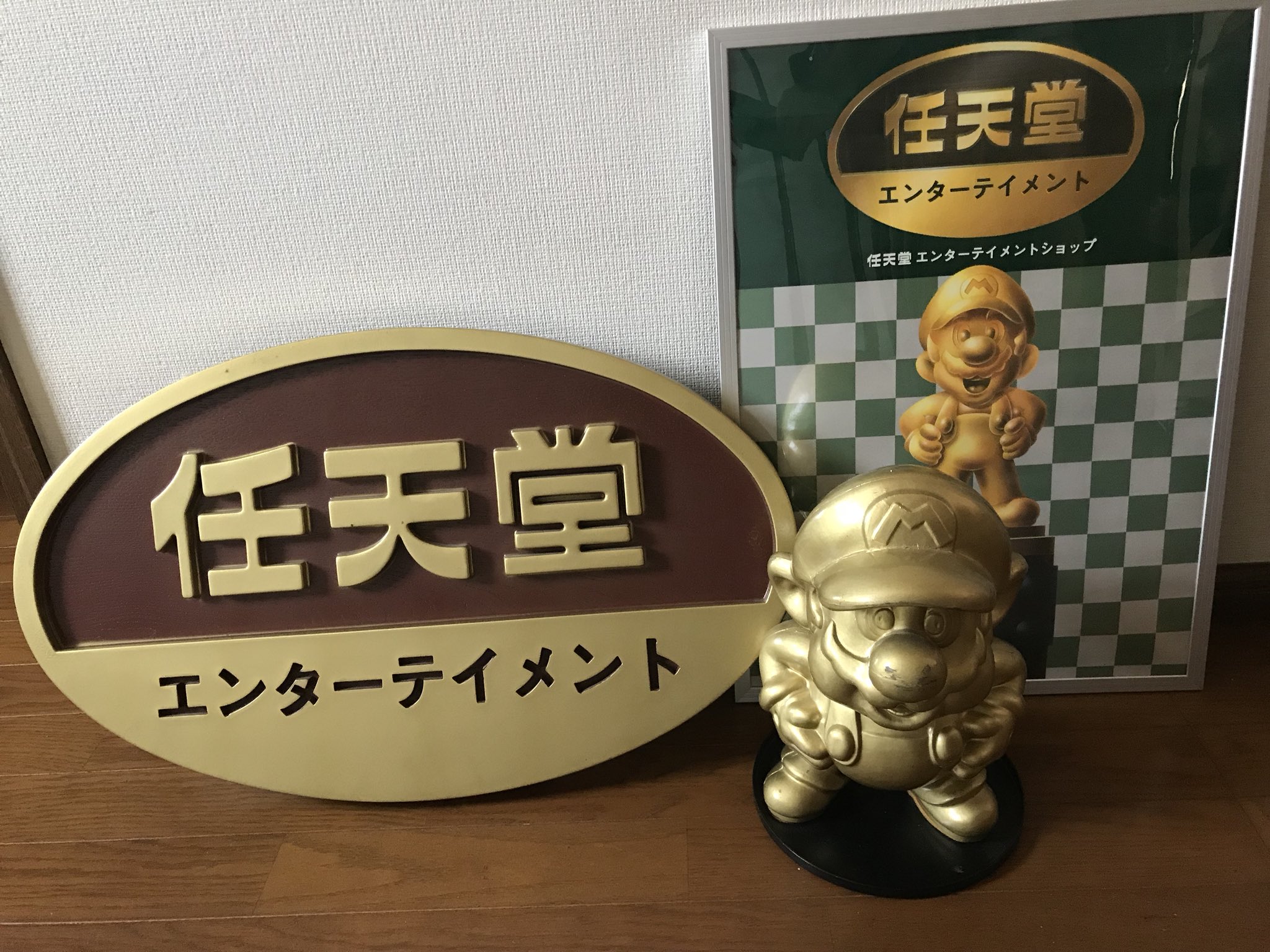 非売品】任天堂 店頭ディスプレイ 黃金のマリオ像 ゴールドスーパー