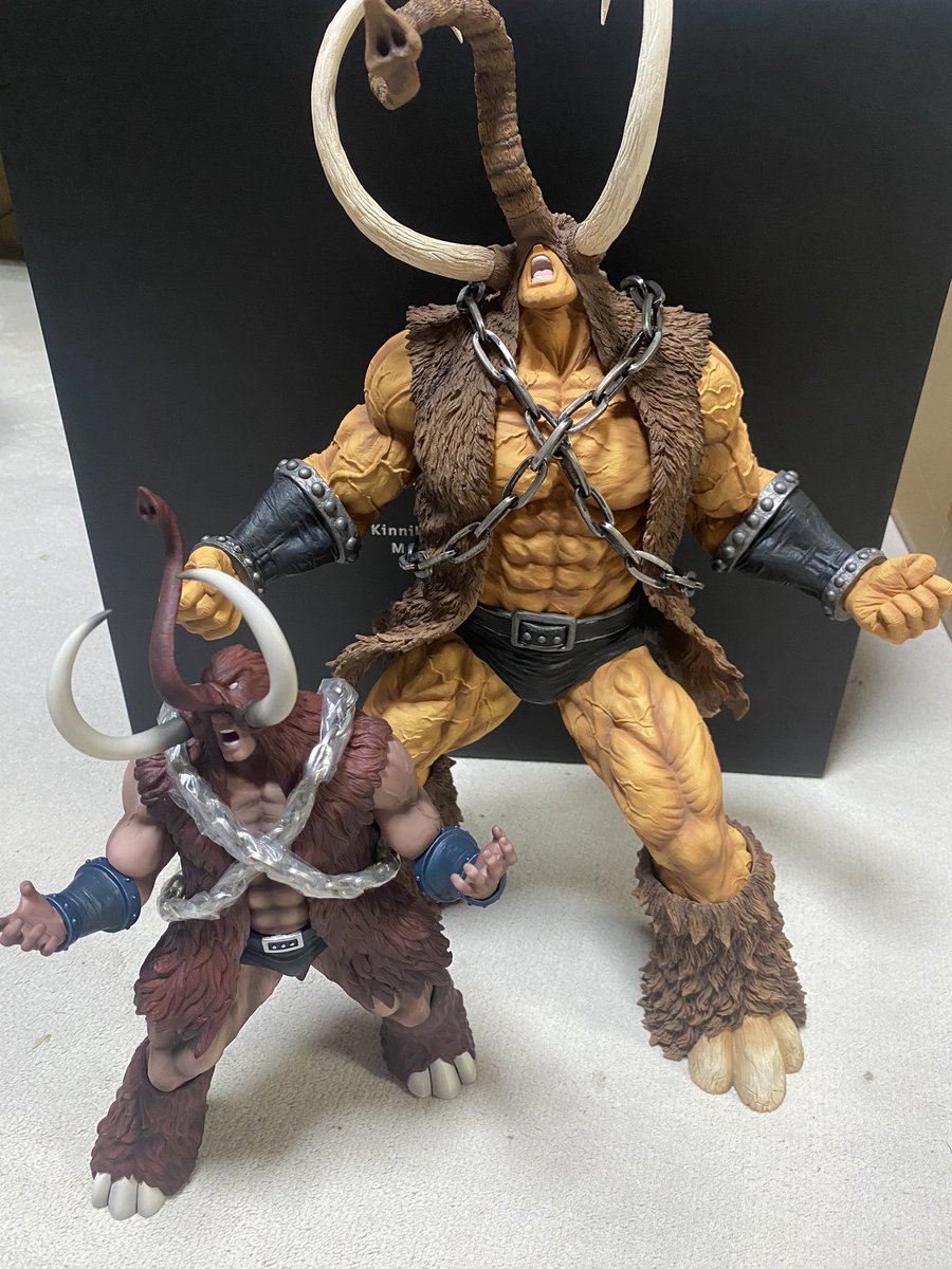 スパイスシードさんのマンモスマンとCCPさんのマンモスマンのサイズ