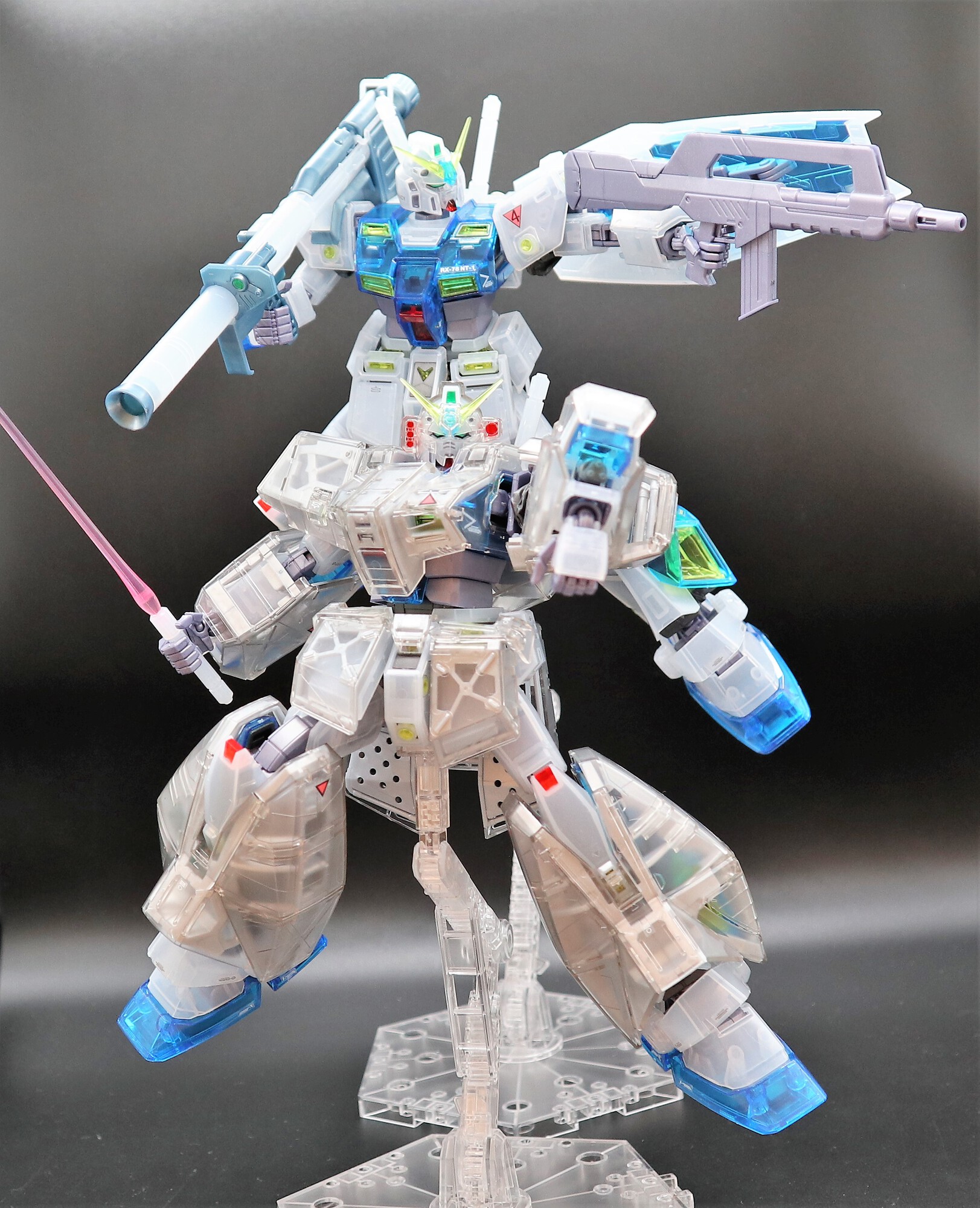 MG RX-78NT-1 アレックス クリアカラー（ガンダムベース限定） MG RX