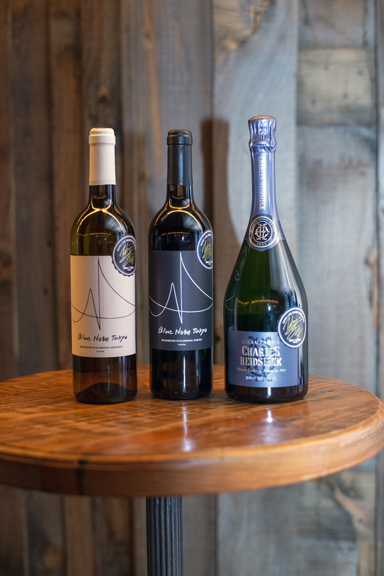 ブルーノート東京上原ひろみさんサイン入り白ワイン