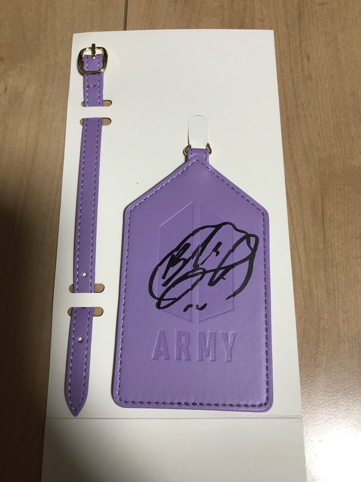 BTS 継続記念品 Vのサイン入りパスケース BTS 継続記念品 Vのサイン