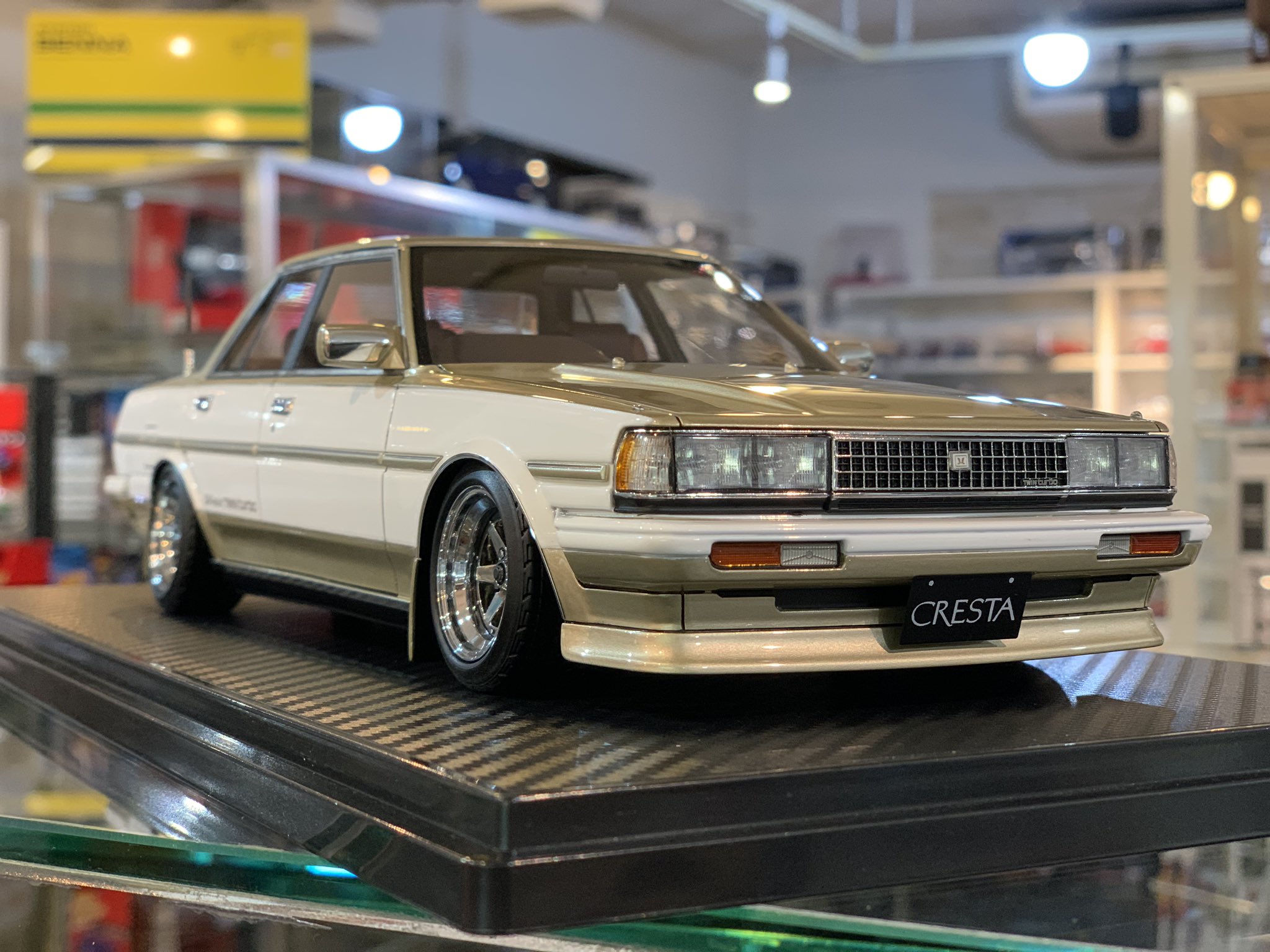 1/18 イグニッションモデル トヨタ クレスタ(GX71) 【公式通販】