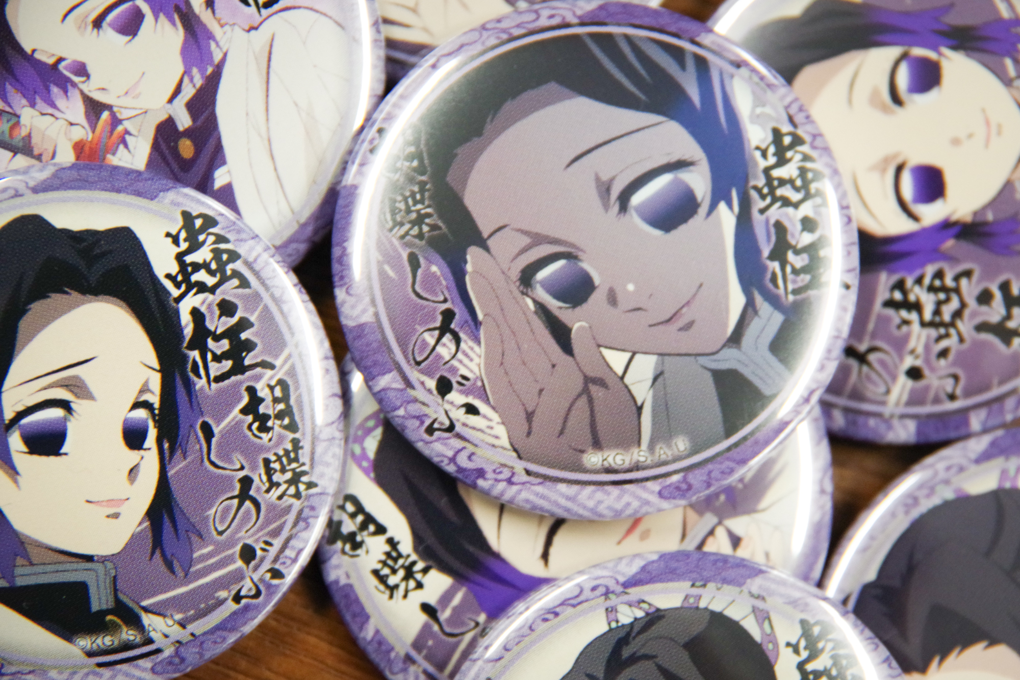 鬼滅の刃 絵巻カフェ くじ引き缶バッジ44mm 胡蝶しのぶ 鬼滅の刃 絵巻