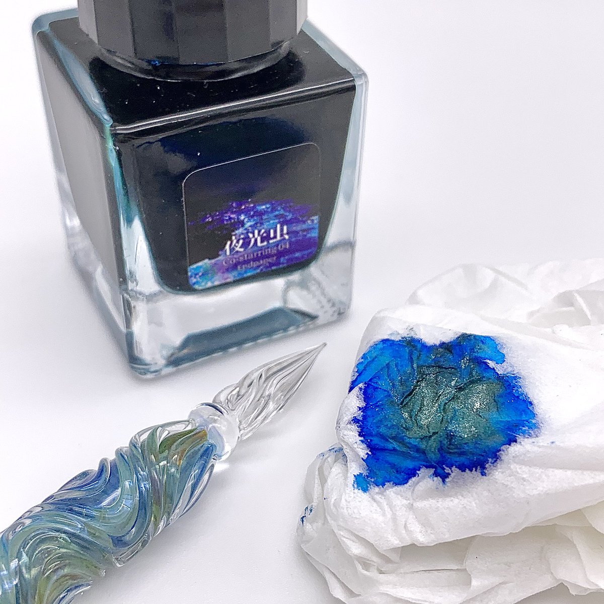 夜光虫のインクで夜光虫の説明を書きました✍🏼虫ってついてるけど