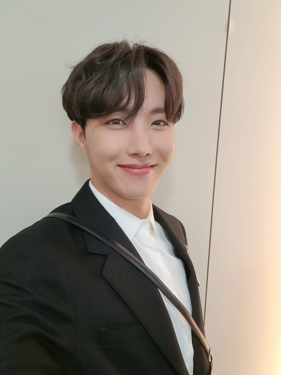 BTS ホソク ホビ J-HOPE 等身大パネル BTS ホソク ホビ J-HOPE 等身大