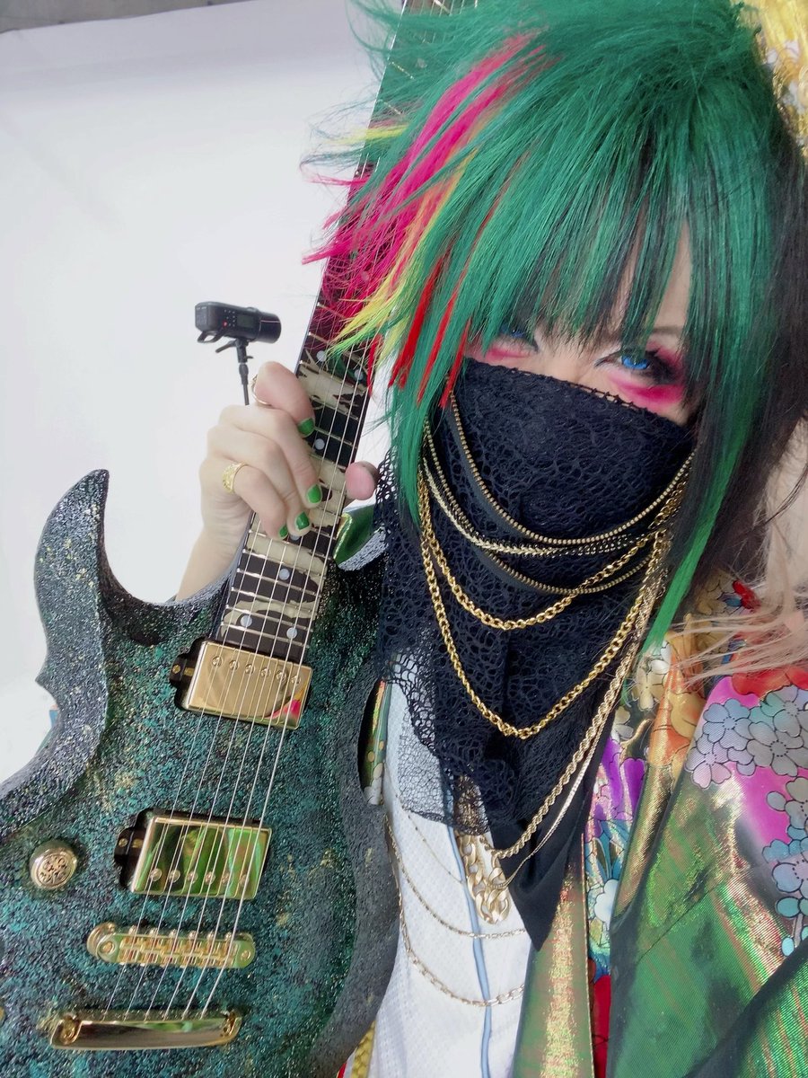 この撮影の時にも実はチェキ撮っててだな📸