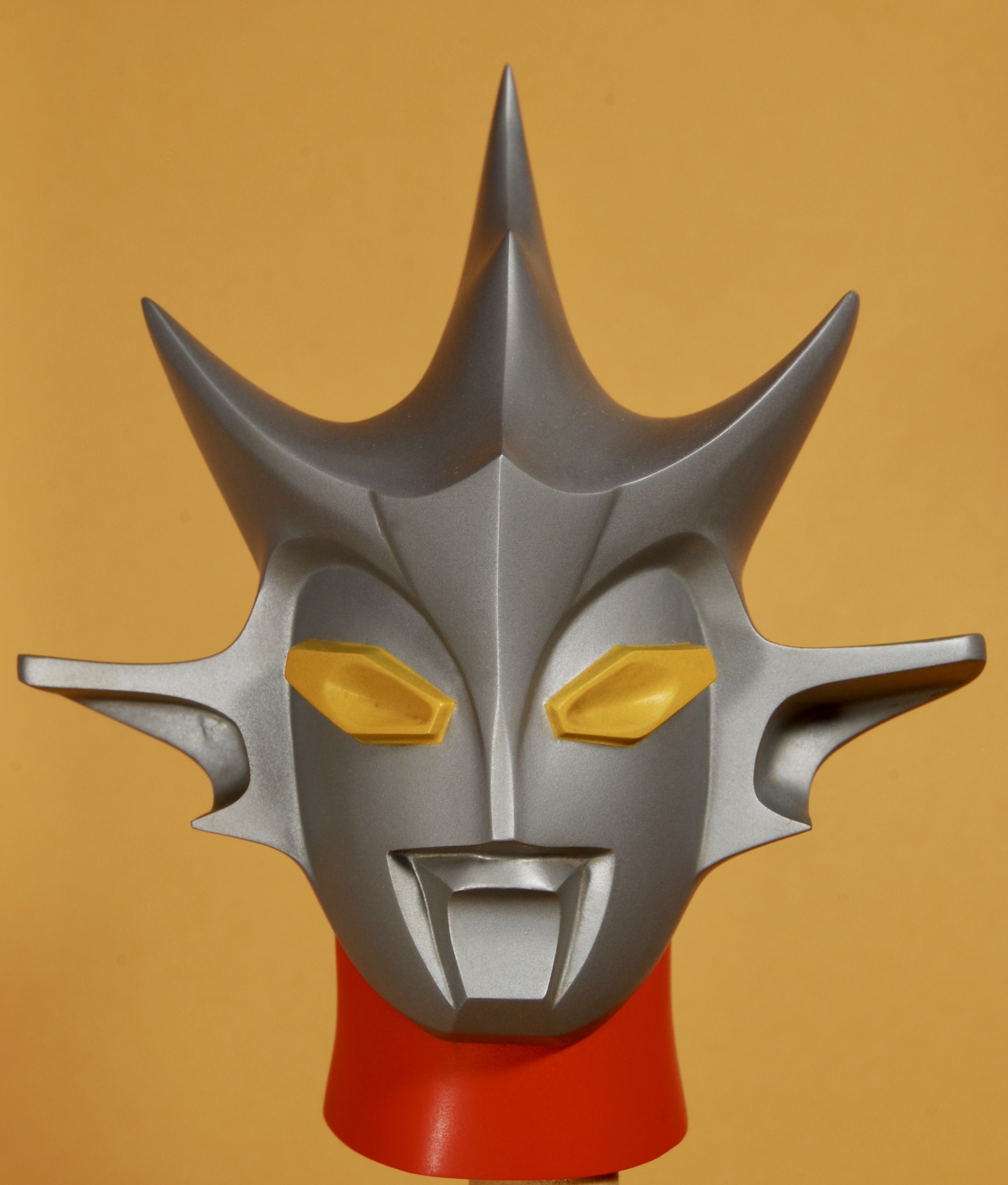 未開封品 メディコムトイ ウルトラマンレオ 1/2 マスク ウルトラマン