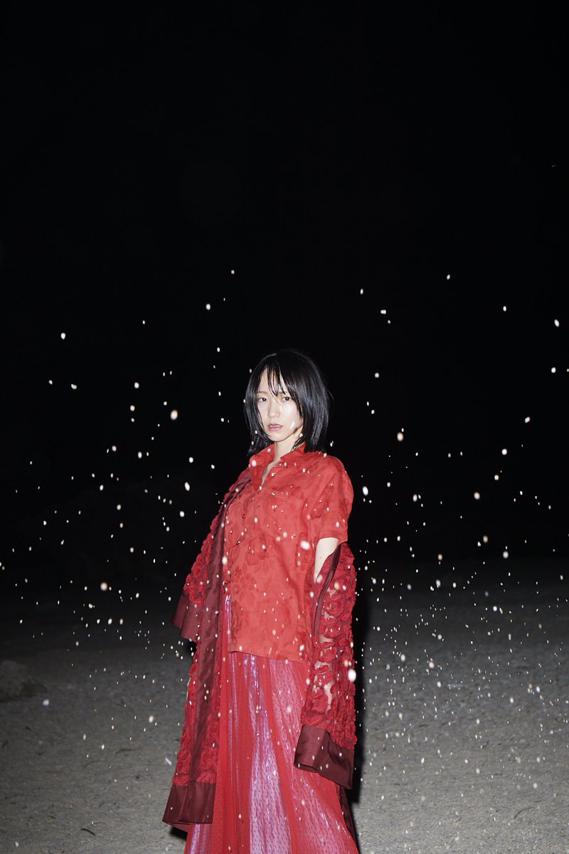 LOVE イコラブ 野口衣織 写真集 君にしか教えない LOVE野口衣織1st写真