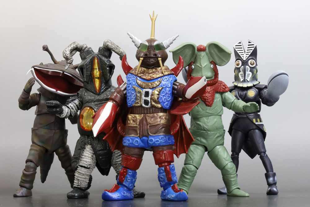 モンスターアクションフィギュア ゼットン二代目 バット星人 レッド