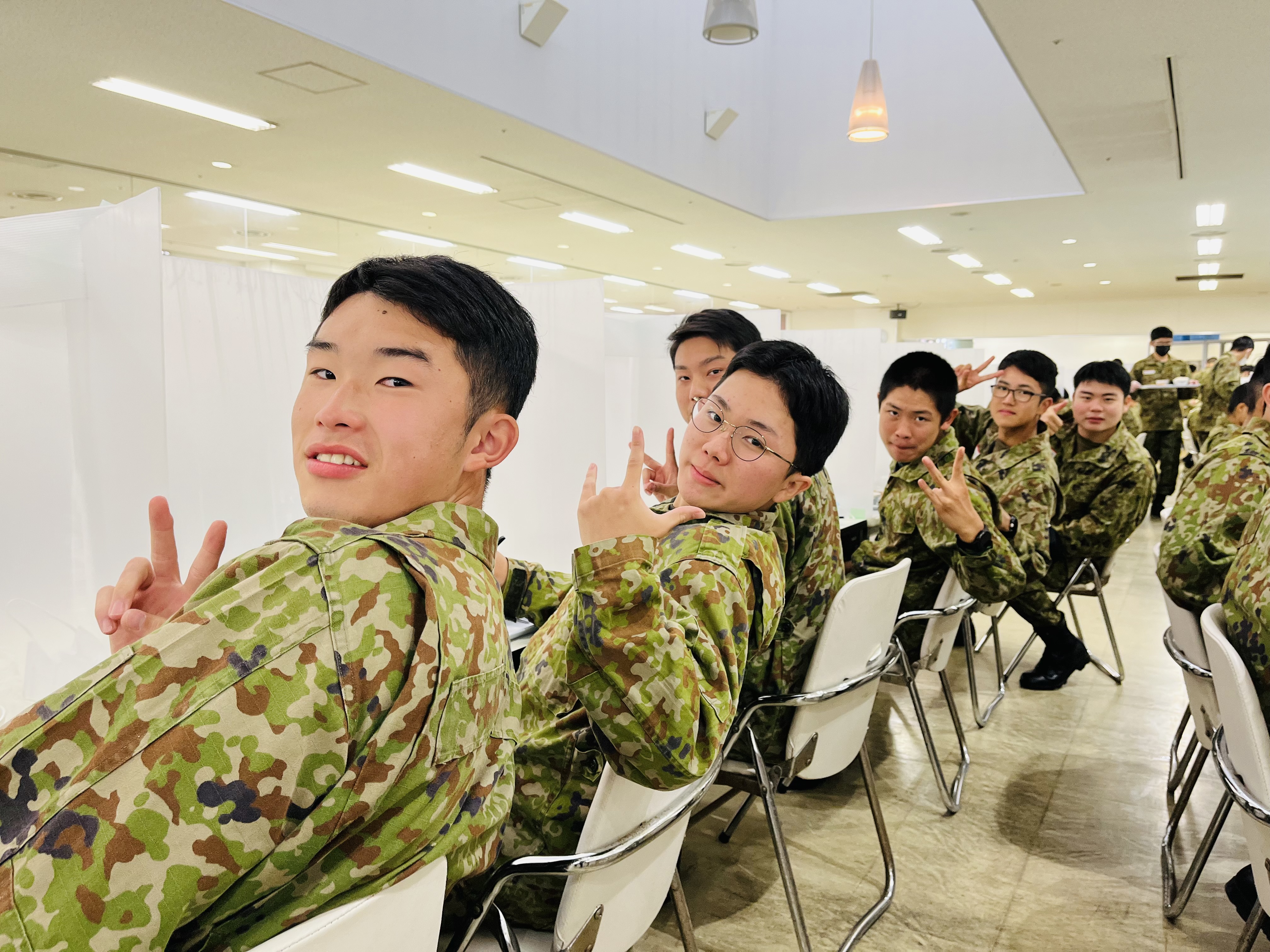 陸上自衛隊高等工科学校櫻友会会員章 純金24金張り