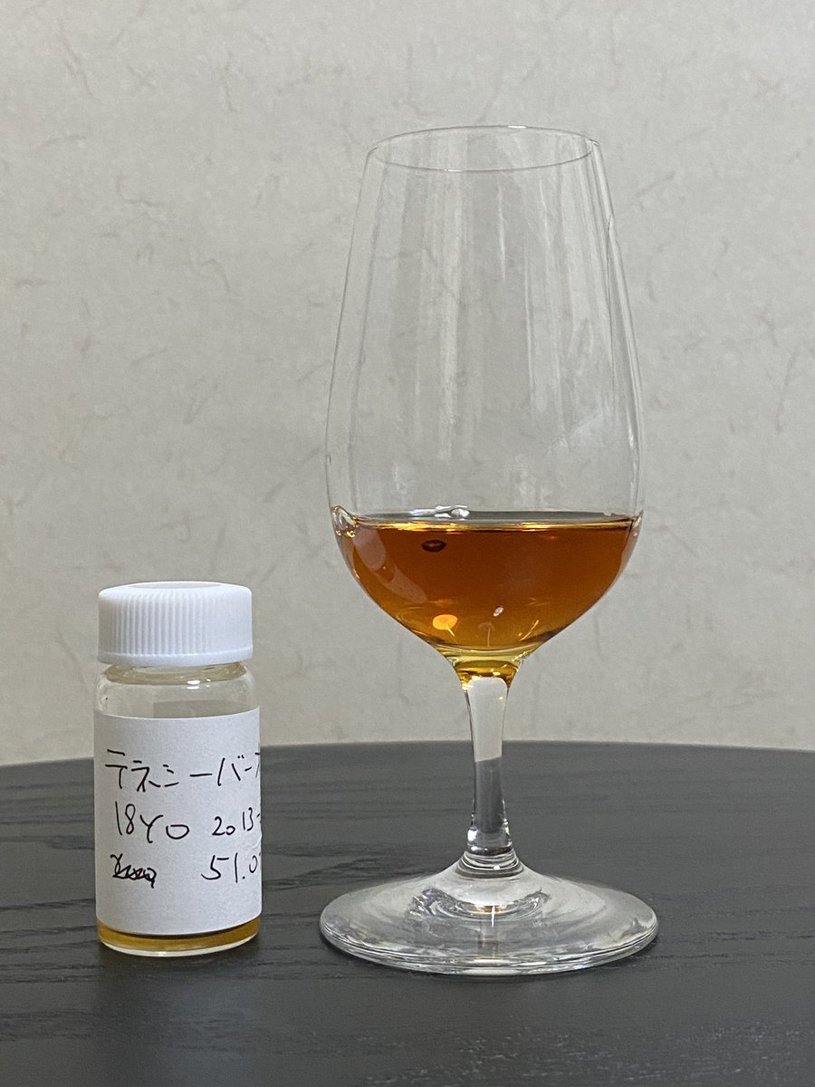 テネシーバーボン 18年 2003-2021 51% for KFWS 上質という表現が