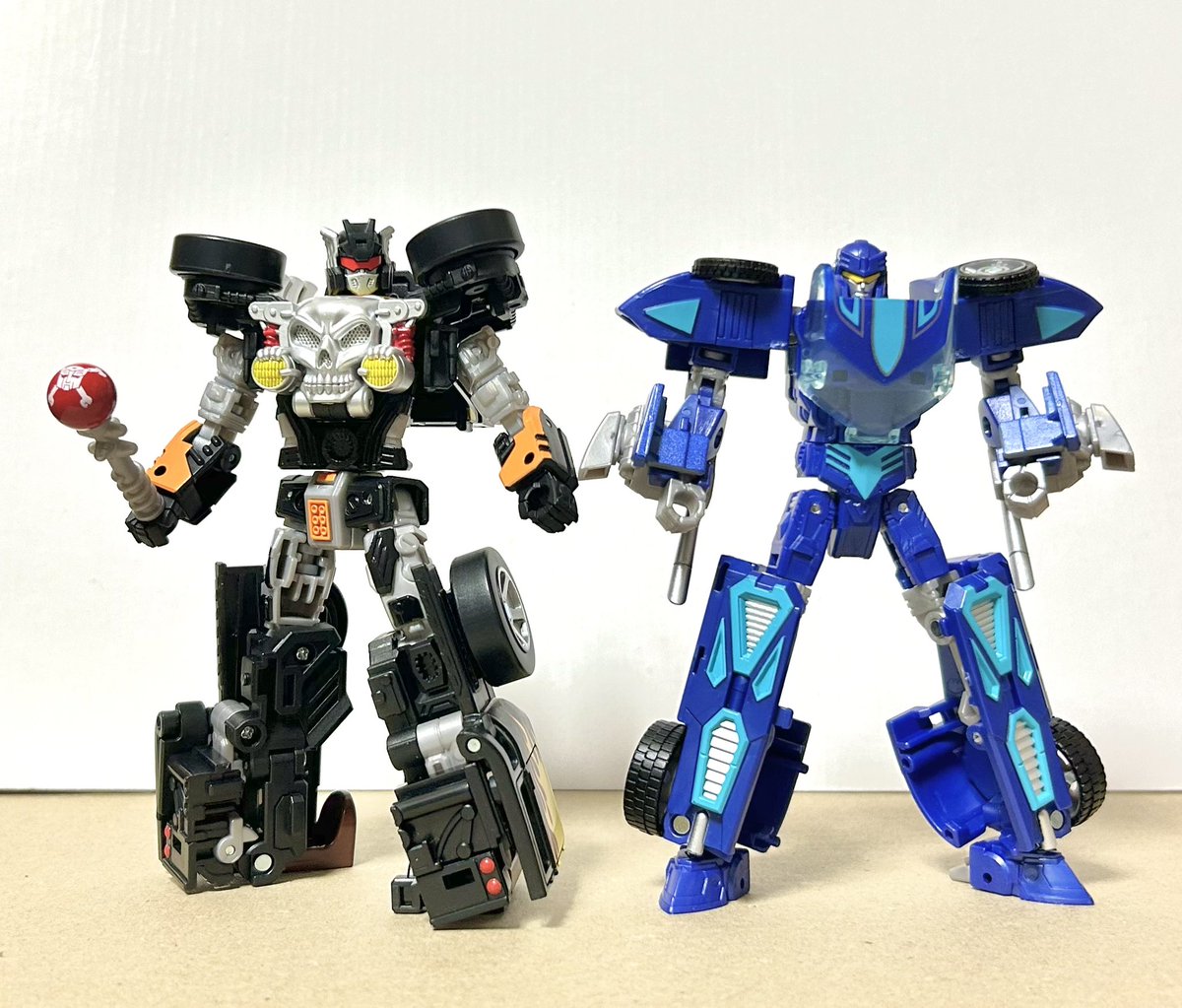 トランスフォーマー ホットウィールコラボ ボーンシェイカー