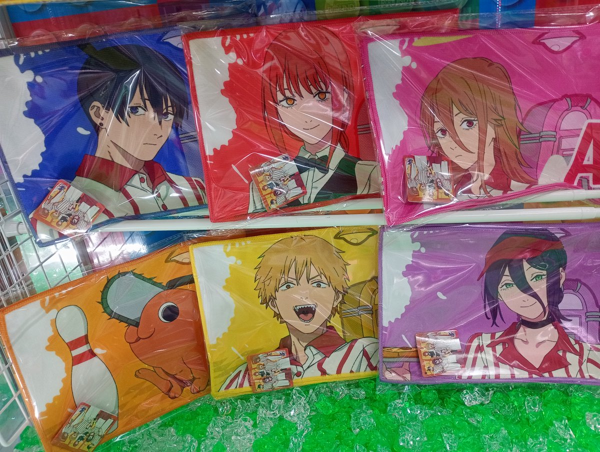 劇場版チェンソーマン × #ラウンドワン 限定景品のマフラータオルも