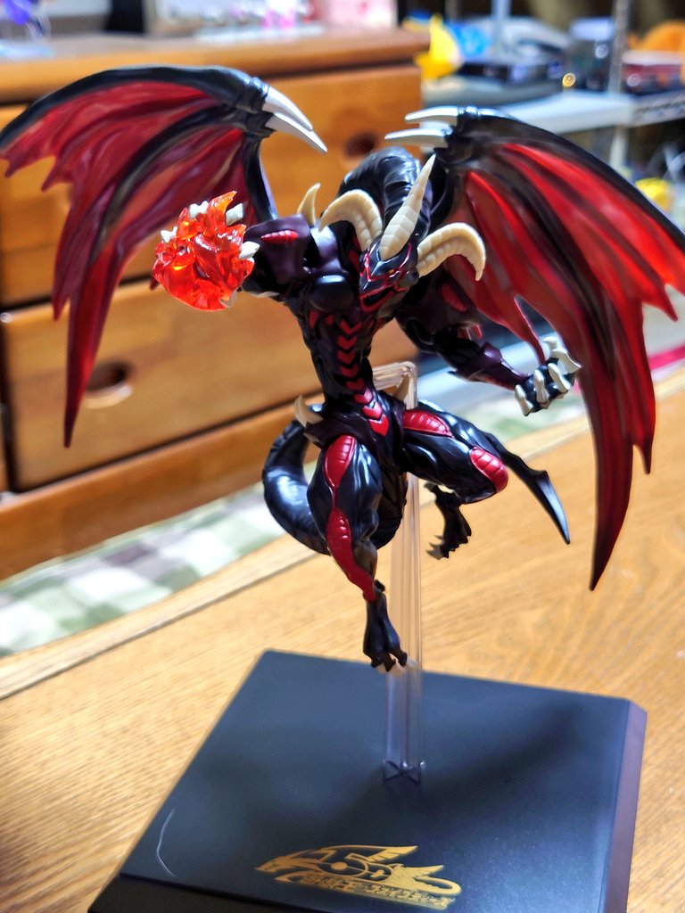 遊☆戯☆王シリーズ レッド・デーモンズ・ドラゴン フィギュア Amazon