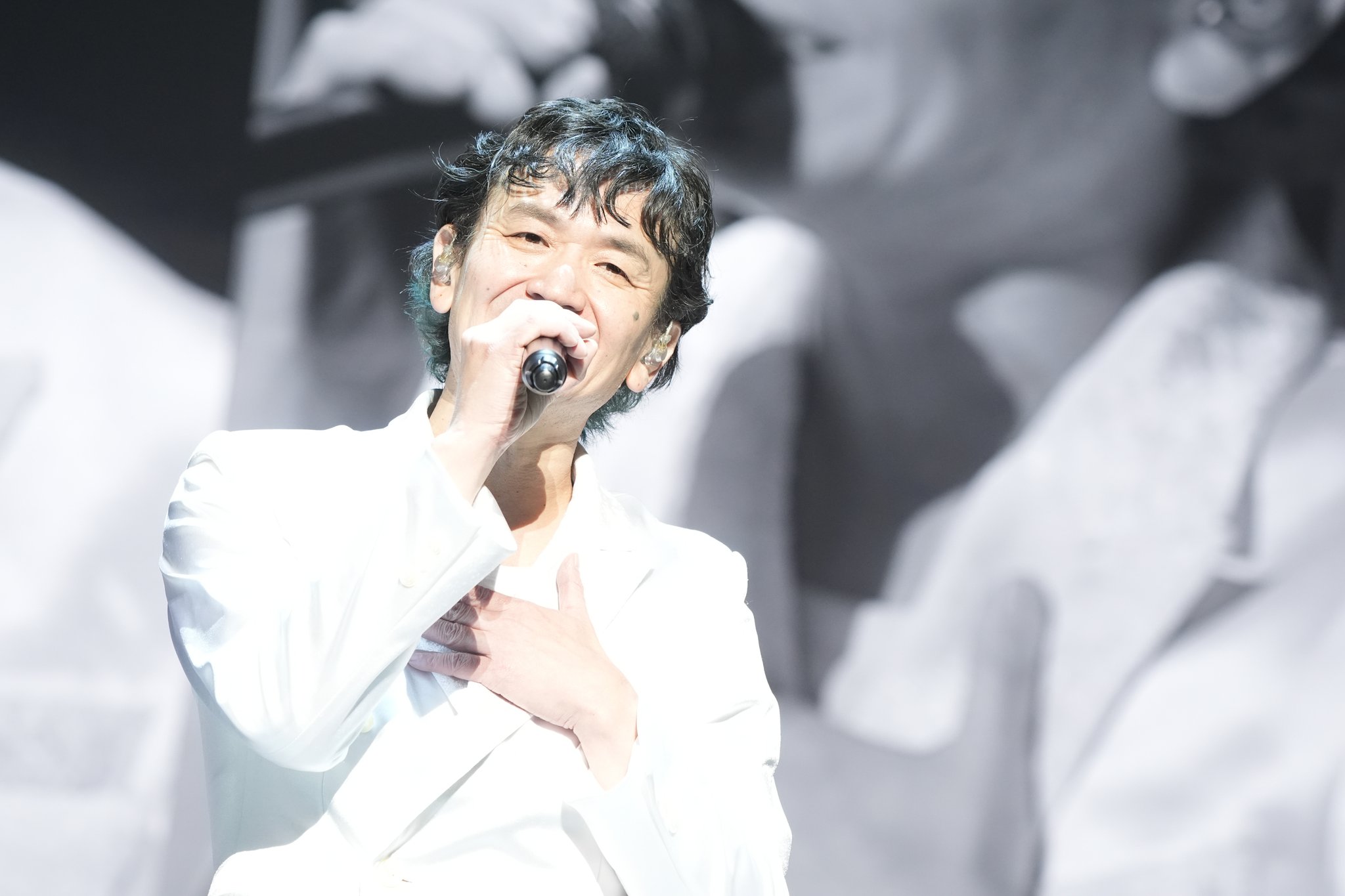 ゴスペラーズ 安岡優 サイン入り 湯たんぽ ゴスペラーズ 安岡優 サイン