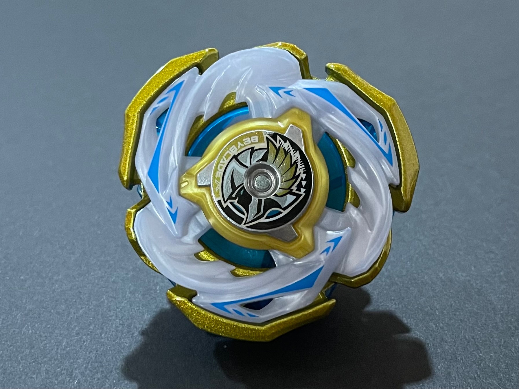 卸売 ワルキューレボルト 新品・未開封 ベイブレードXワルキューレ