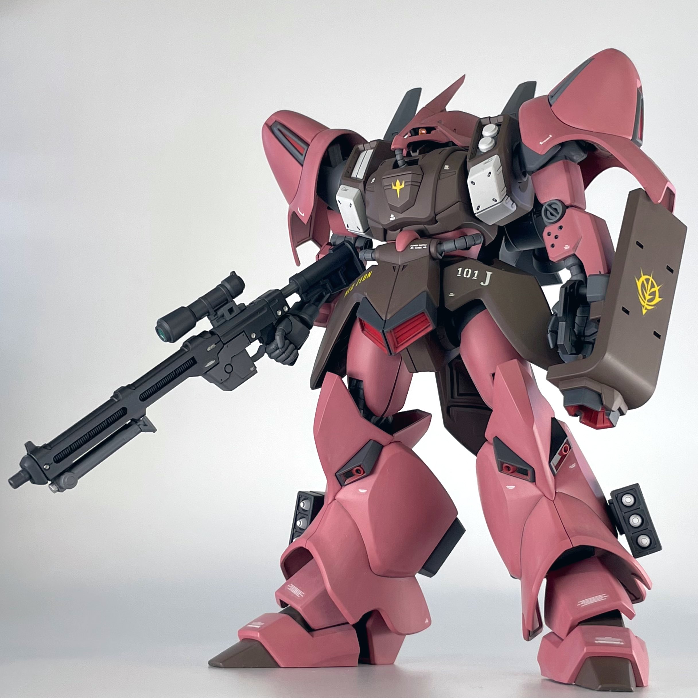 ガンプラ HG ガルスJ 全塗装 完成品① ガンプラ HG ガルスJ 全塗装 完成