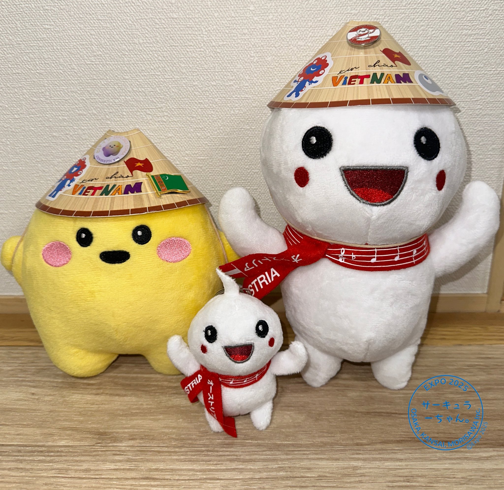 大阪 関西 万博 オーストリア アカシロアカ 赤白赤 ぬいぐるみ 万博