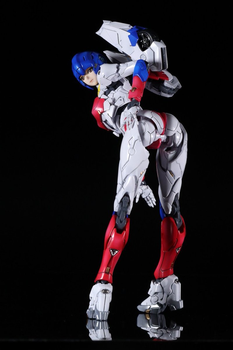 Flame Toys 風雷模型 トランスフォーマー アーシー Arcee 完成しました