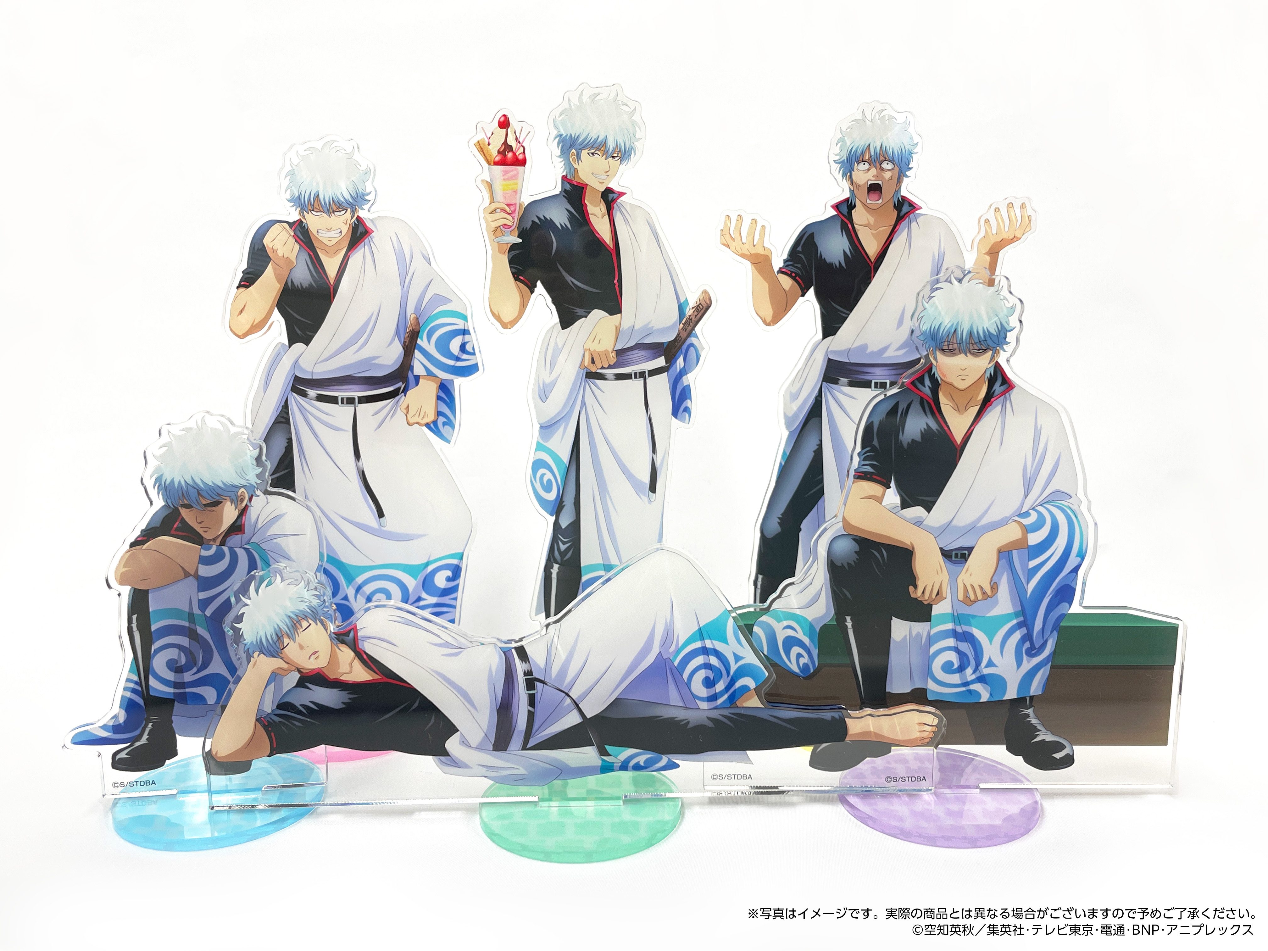 銀魂坂田銀時アクリルバッジモノクロスーツアニメジャパン