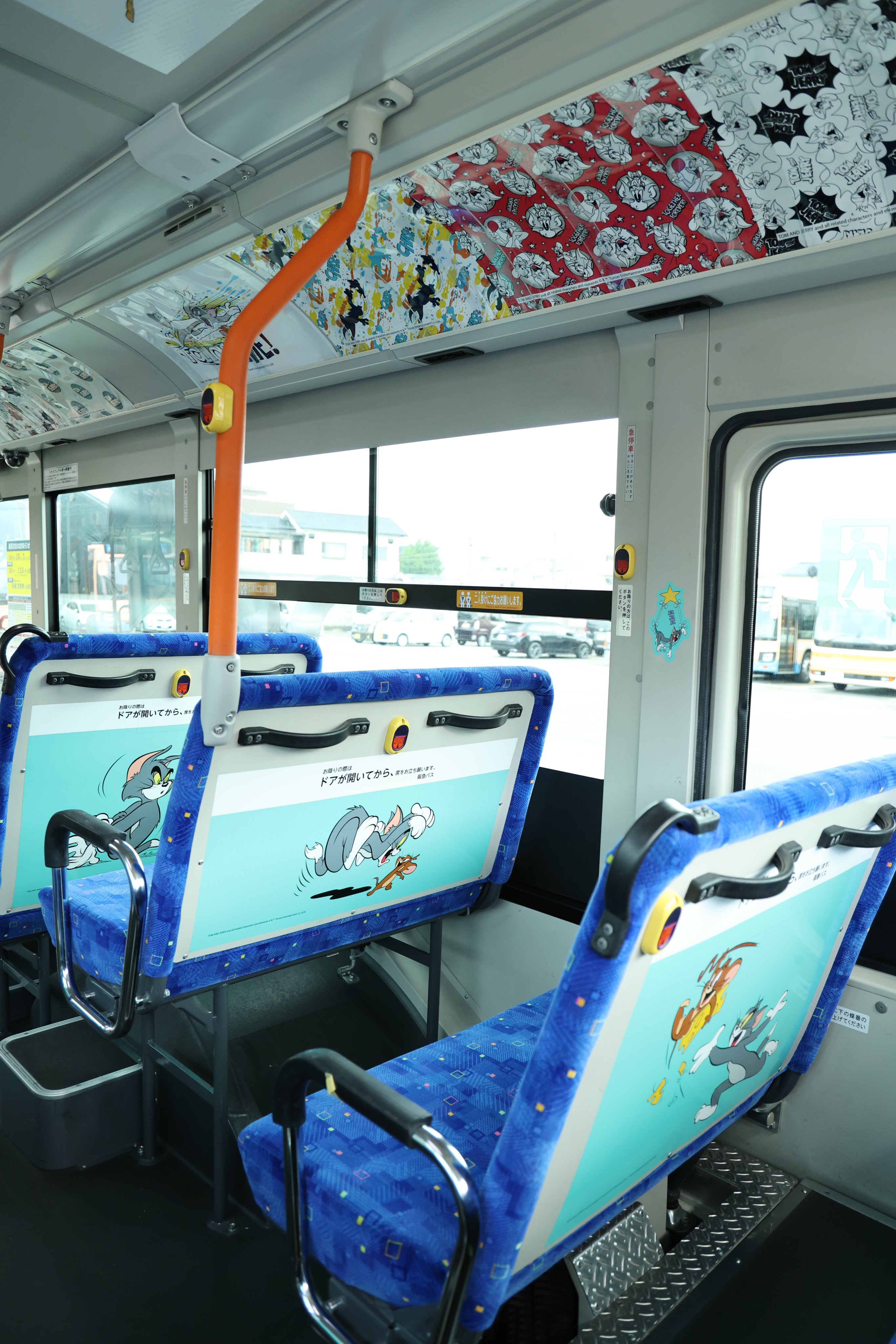 トムとジェリー✖️阪急電車「ラッピングバス1/80ディスプレイモデル