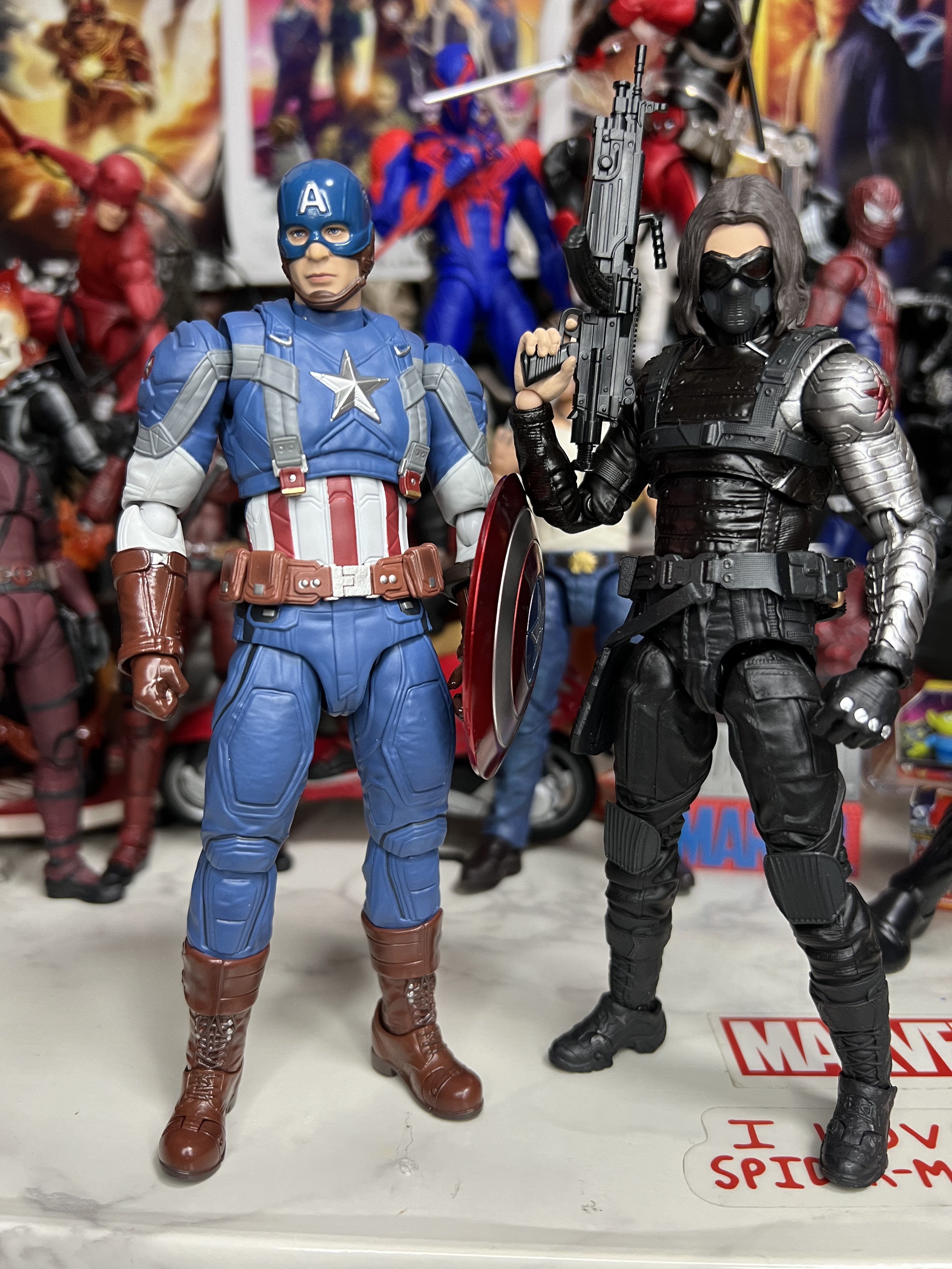 MAFEX CAPTAIN AMERICA COMIC Ver. b コミックバージョンの魅力に